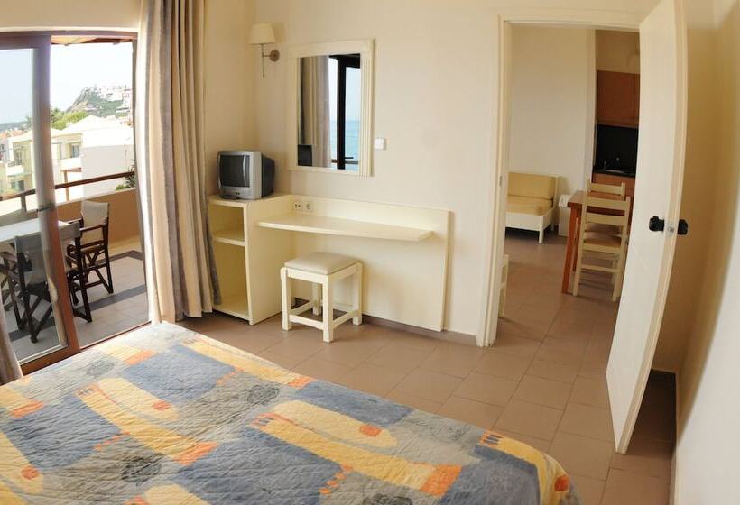 Апартаменты 2 Спальни, Indigo Mare