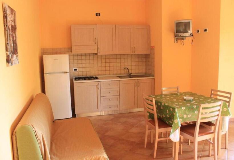 Апартаменты 2 Спальни, Green Park Residence