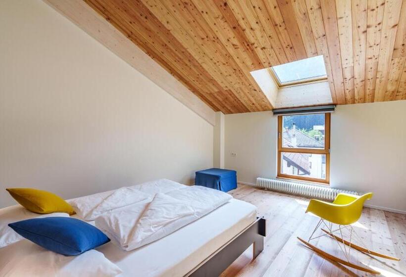 استودیوی لوکس, Zum Hirschen Boutique Hotel Val Di Non