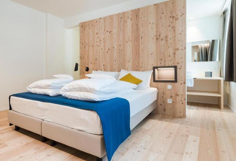 اتاق لوکس, Zum Hirschen Boutique Hotel Val Di Non
