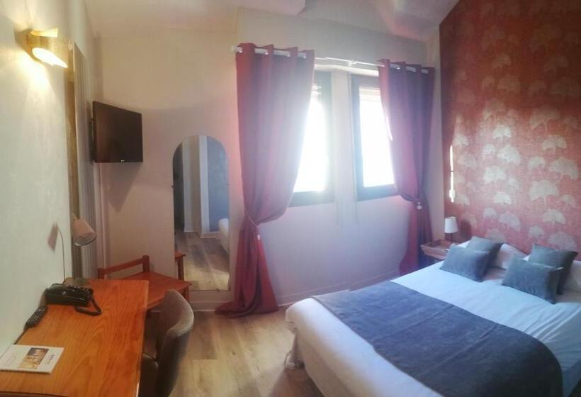 Номер Стандарт, Logis Hotel Restaurant L Orée Des Bois