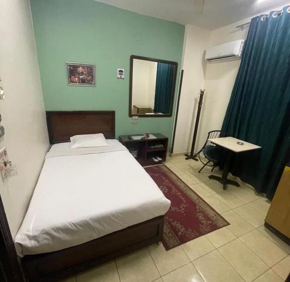 Standard Single Room, Grand Hotel Qena