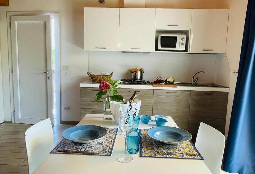 带1个卧室的带阳台的公寓, Residence Duna Rossa