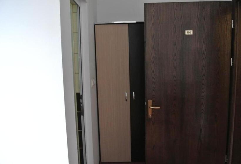 스탠다드 룸, Pensiune Restaurant Piatra Craiului