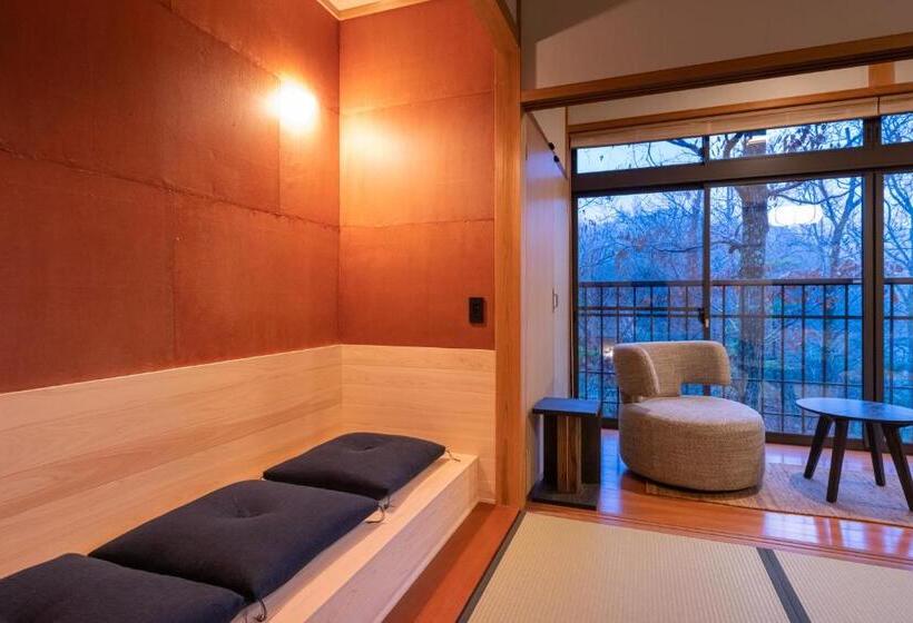 Семейный Номер Вид на Сад, Ryokan Nushiya