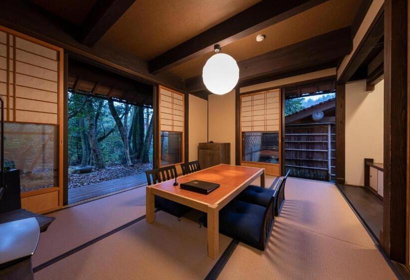Люкс Вид на Сад, Ryokan Nushiya