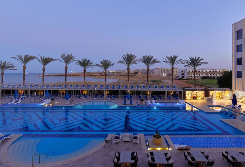 带泳池观景的豪华房, Bellagio Beach Resort & Spa