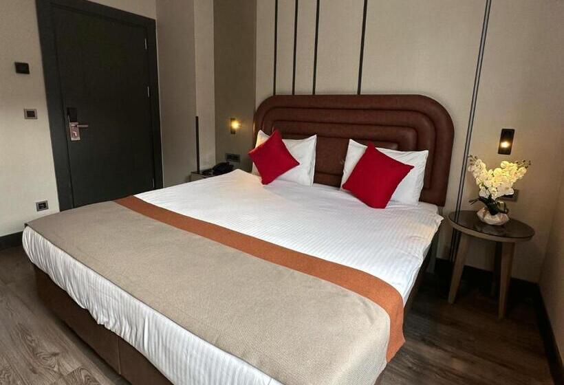 キングサイズベッドのスタンダードルーム, Edition Old City Hotel