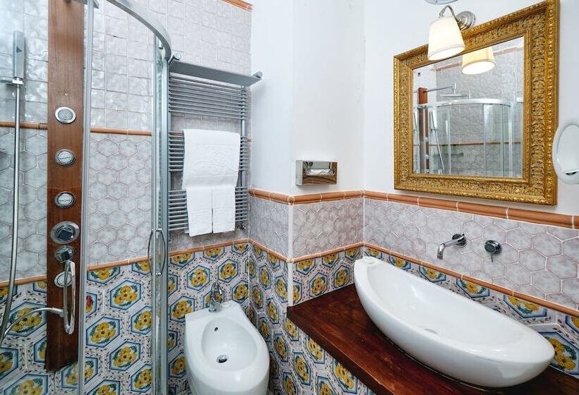 Семейный Номер, Botanico San Lazzaro