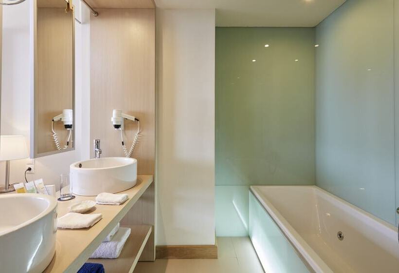 Люкс Superior Вид на Море, The Island Hotel   Adults Only