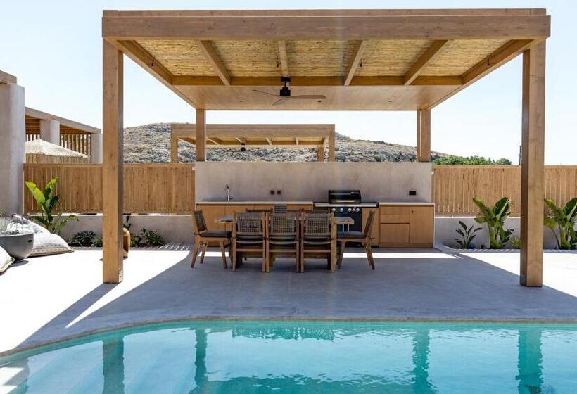 Люкс с Бассейном, Unique Blue! Resort And Villas Adults Only
