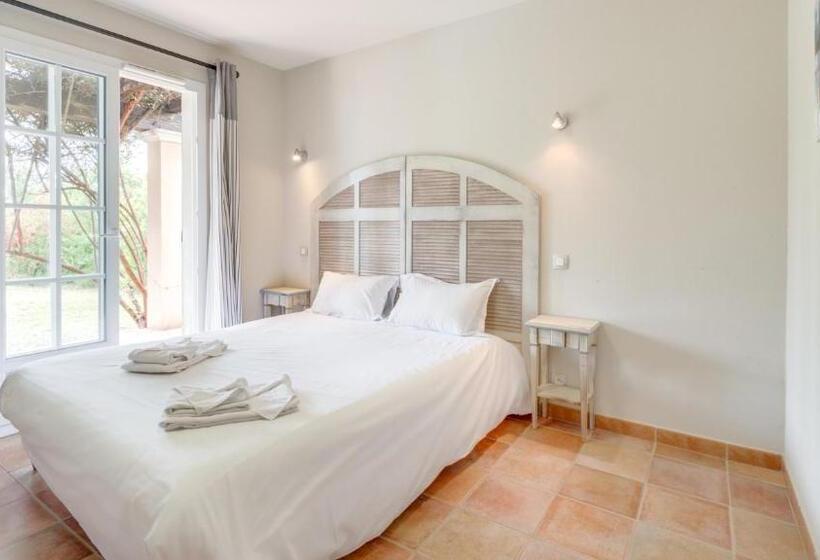 Дом 3 Спальни, Vacanceole – Le Domaine De Camiole