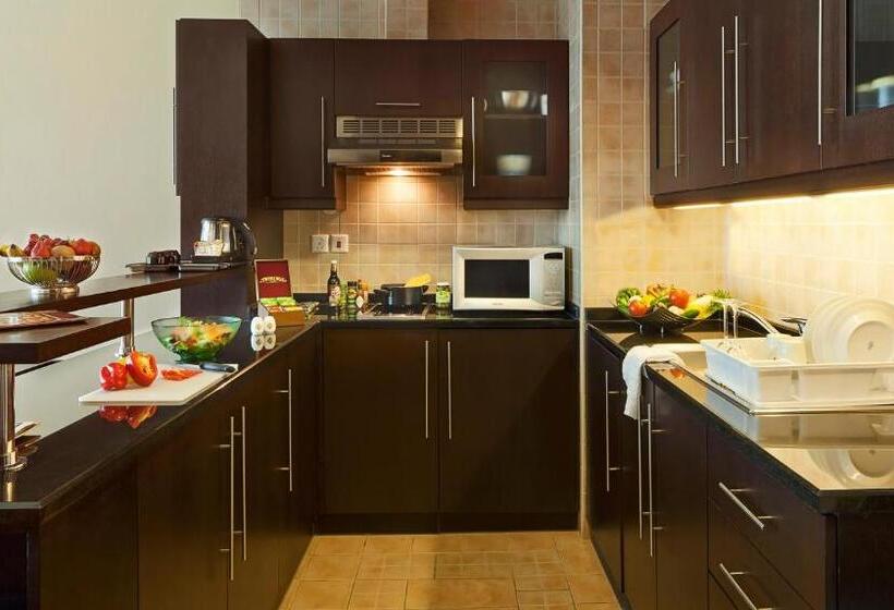 Люкс Повышенной Комфортности, Al Manzel Hotel Apartments