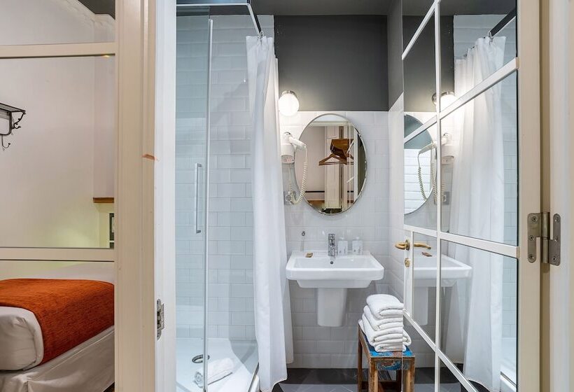 Номер Стандарт, Casa Gracia Barcelona   Hostel