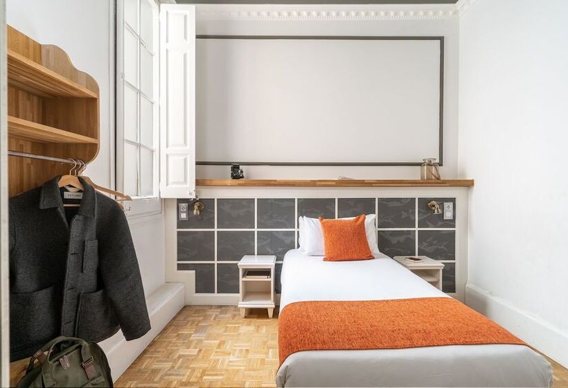 Номер Стандарт Индивидуальный, Casa Gracia Barcelona   Hostel