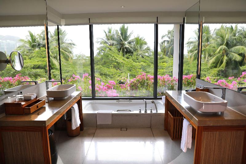 Номер Классика Кровать Кинг, Intercontinental Sanya Resort, An Ihg