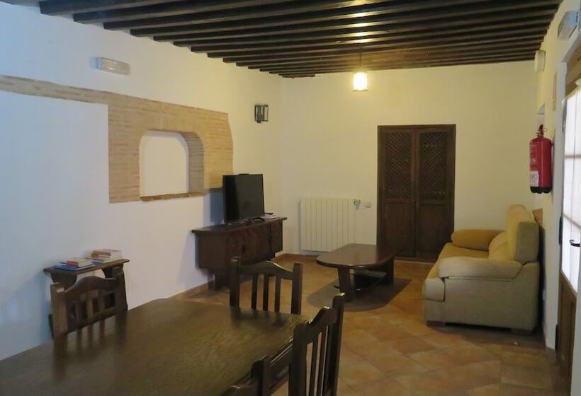 Habitación Familiar, Palacio Rejadorada