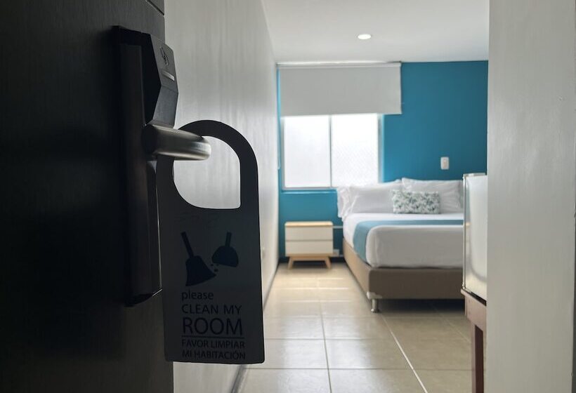 חדר סטנדרט שתי מיטות זוגיות, Greenview Medellin By St Hoteles