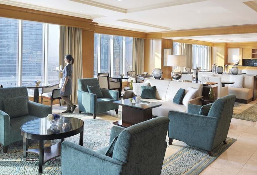 Номер Клуб Кровать Кинг, Ritz Carlton Difc Downtown Dubai
