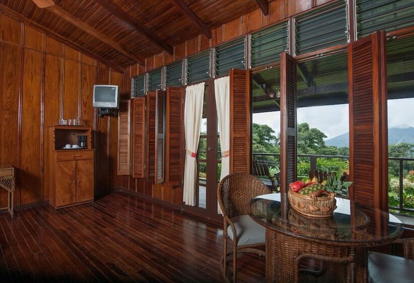 Полулюкс, Arenal Lodge