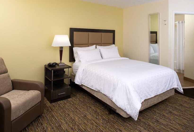 Люкс, Candlewood Suites Olathe, An Ihg