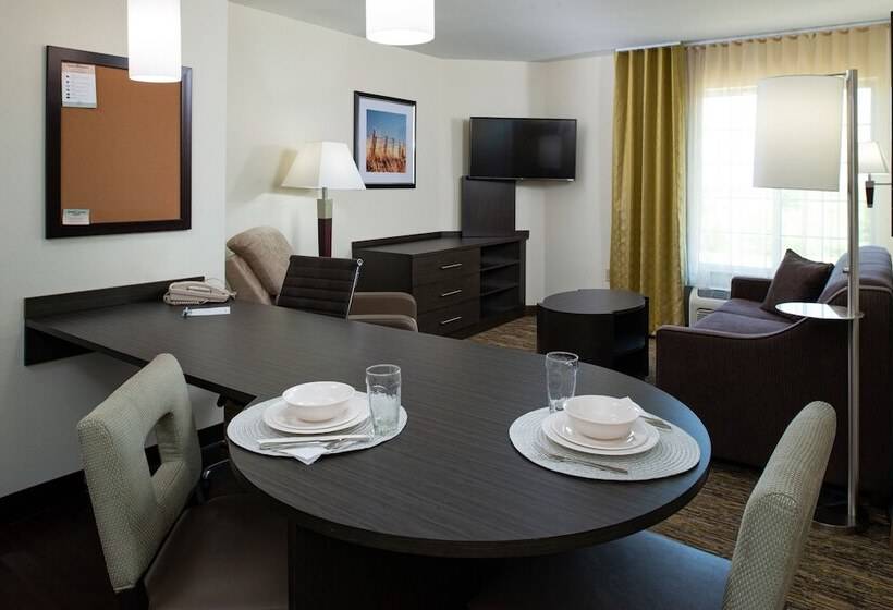 Люкс, Candlewood Suites Olathe, An Ihg