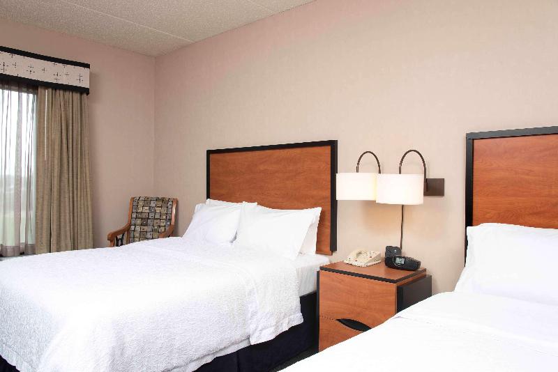 适合残疾人使用的标准间, Hampton Inn And Suites Indianapolis Fishers