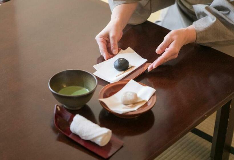 اتاق استاندارد, Honjin Hiranoya Kachoan