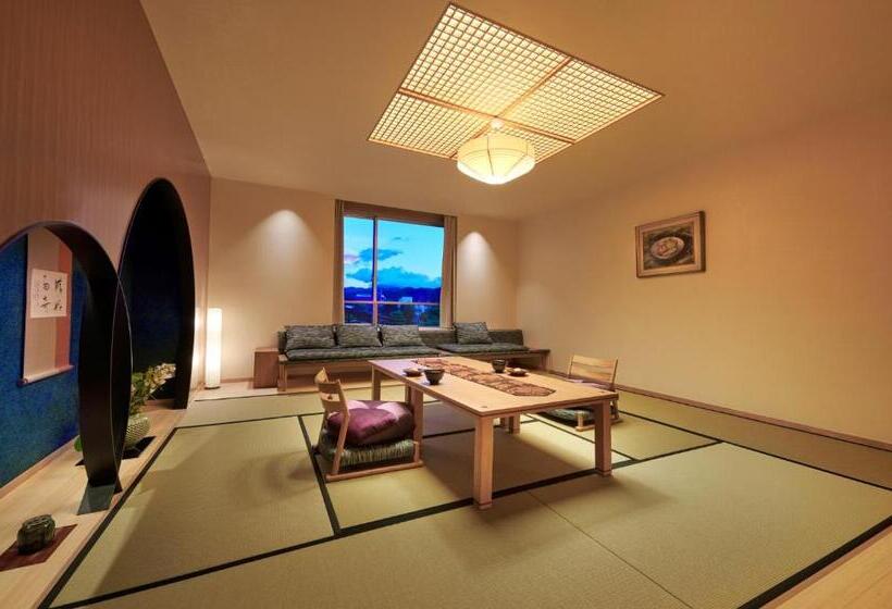 سوئیت جونیور پریمیوم, Honjin Hiranoya Kachoan