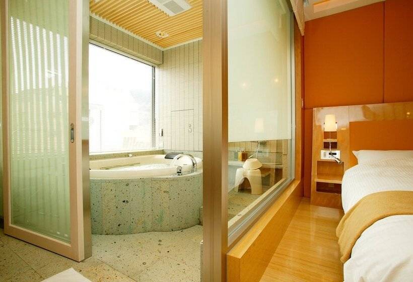 سوییت جونیور, Honjin Hiranoya Kachoan