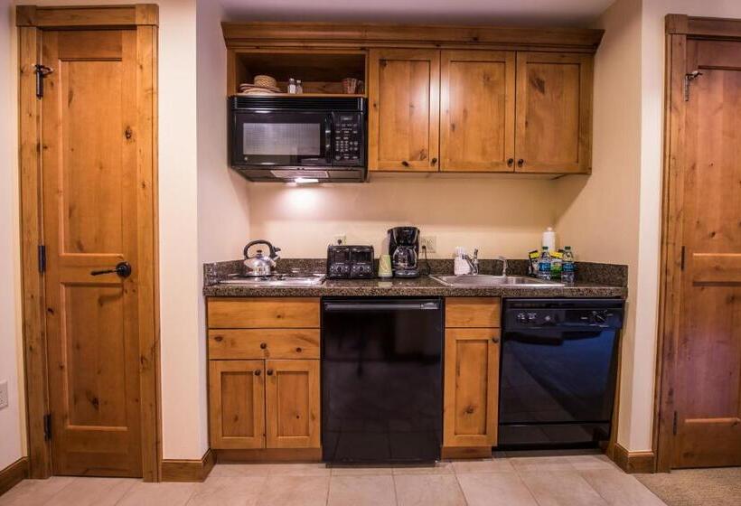 Студия Deluxe, The Lodge At Mountaineer Square