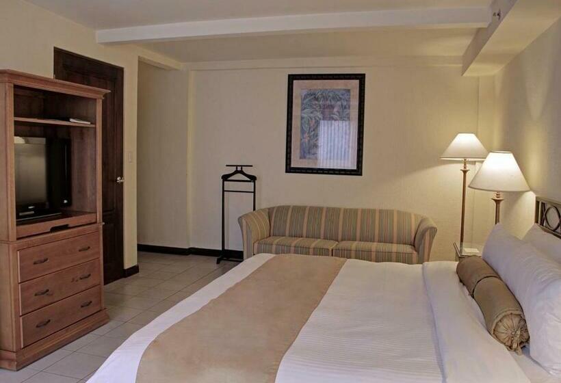 Номер Стандарт Вид на Бассейн, Wyndham San Jose Herradura