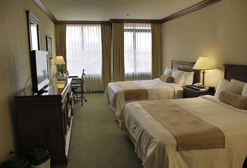 Номер Deluxe, Wyndham San Jose Herradura