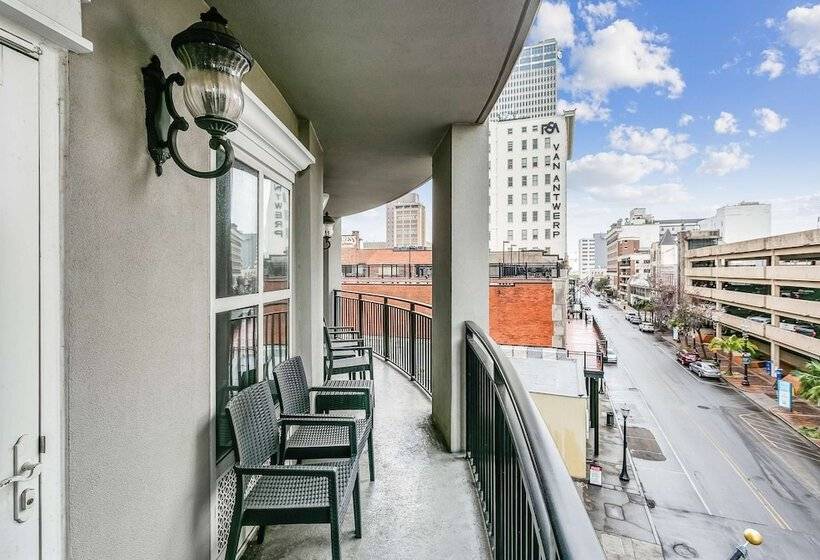 스위트, Hampton Inn & Suites Mobile  Downtown Historic District