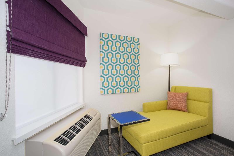 Стандартный Номер Кровать Кинг, Hampton Inn & Suites Parker