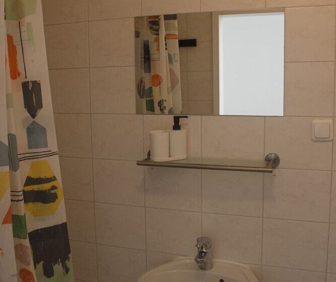 اتاق استاندارد, Metropol Hostel Berlin
