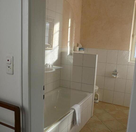 Номер Стандарт, Roter Hahn   Bed & Breakfast
