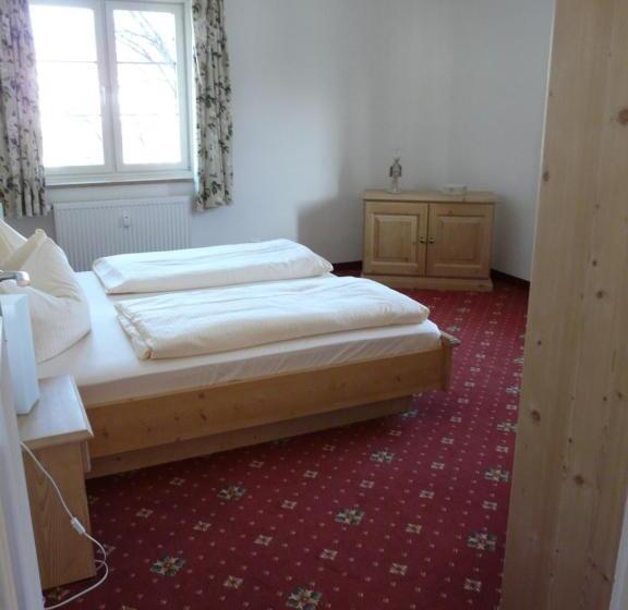 Апартаменты 2 Спальни, Roter Hahn   Bed & Breakfast
