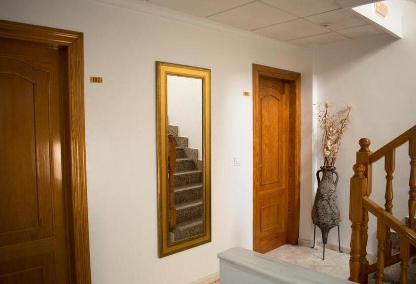 اتاق استاندارد, Hostal Juan Carlos