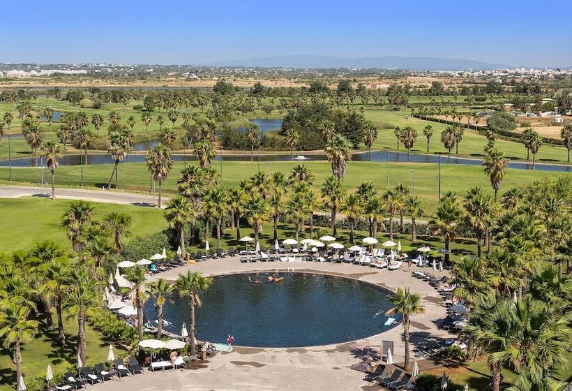 プールビューファミリールーム, Algarve Marriott Salgados Golf Resort & Conference Center