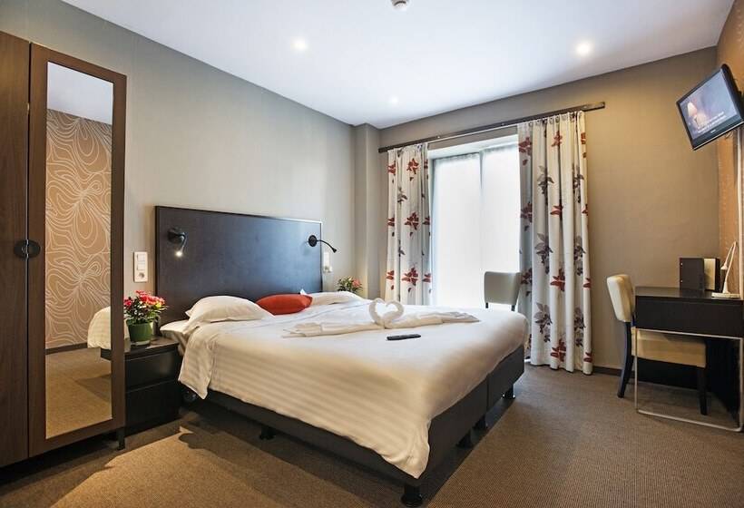 Номер Стандарт, Parkhotel Gent Centrum