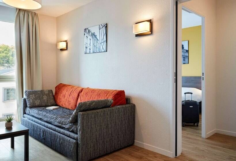 Студия Стандарт, Aparthotel Adagio Access Poitiers