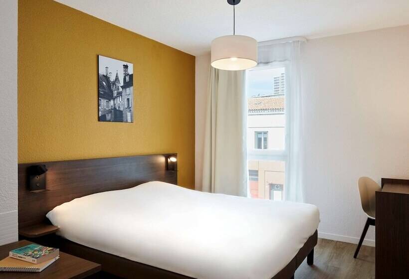 Студия Стандарт Двуспальная Кровать, Aparthotel Adagio Access Poitiers