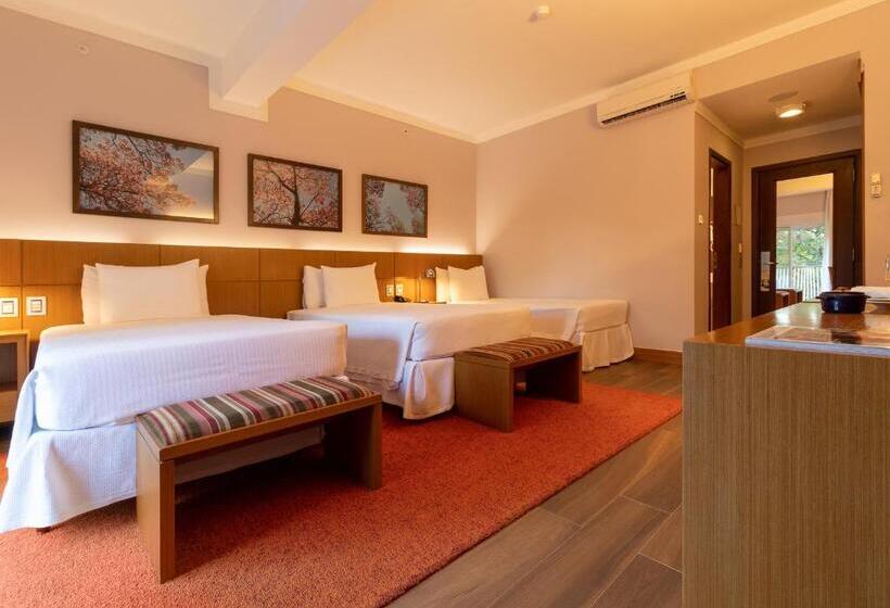 اتاق استاندارد سه تخته با بالکن, Grande Hotel Campos Do Jordao