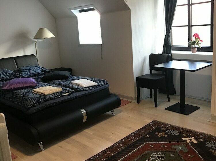 חדר סטנדרט חדר אמבטיה משותף, Pandekagehuset B&b
