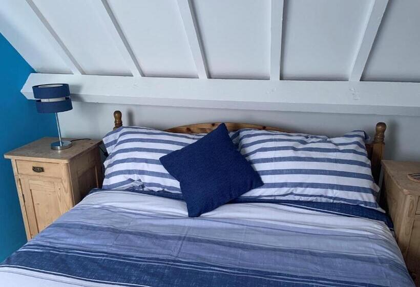Номер Стандарт, Seven Bays Stays