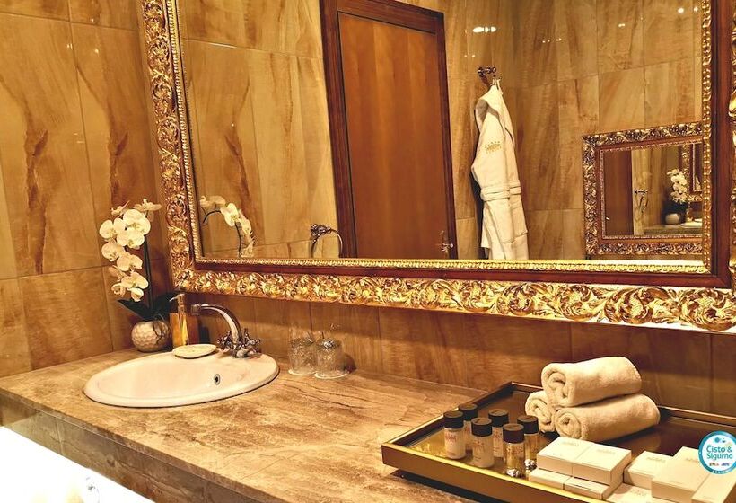 اتاق لوکس, Prezident Palace Belgrade   Adults Only