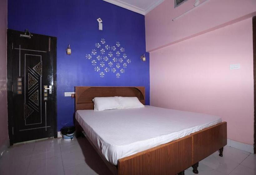 اتاق استاندارد با تخت بزرگ, Virasat Retreat