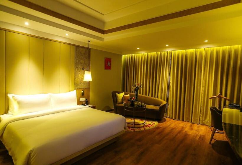 سوییت جونیور, Radisson Bhopal