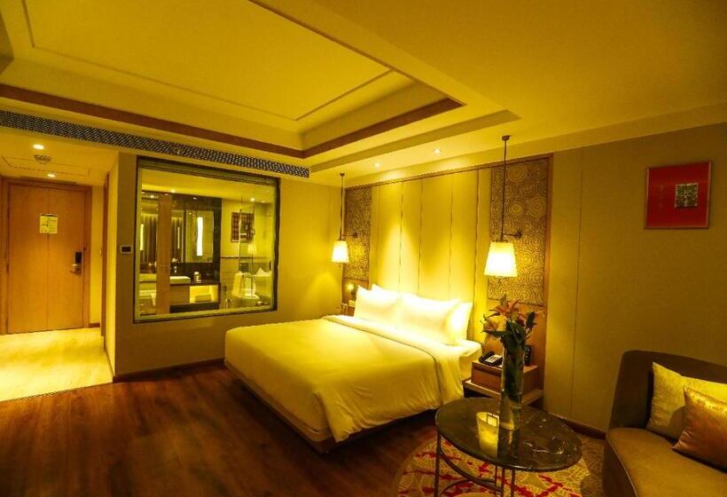 سوییت جونیور, Radisson Bhopal